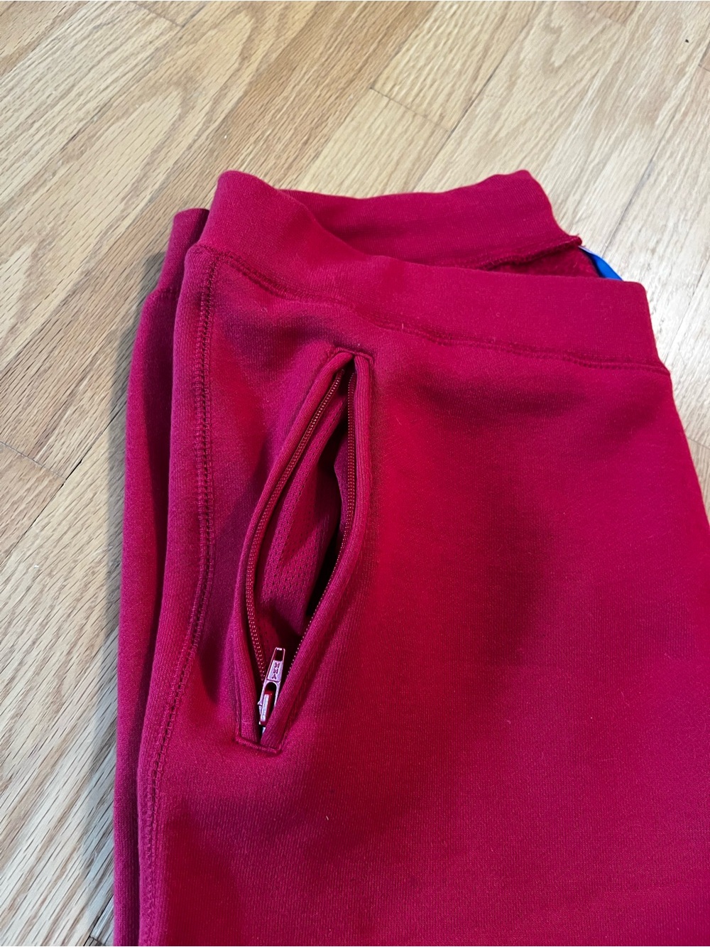 NWOT - Team Canada Olympic Jogging pants by HBC, Women’s size M - Picture 10 of 14